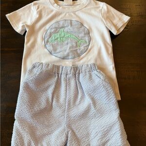 White Top & Light Blue Seersucker Shorts Set with Mint Dolphin